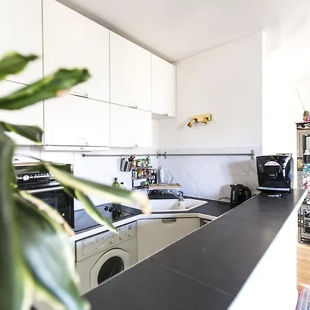 De La Convention Halldis Apartment Paris